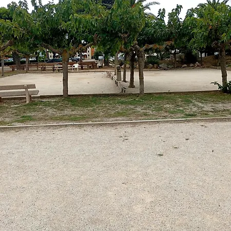 Les Pieds Dans L'eau 1-piscine Chauffee Le Barcares